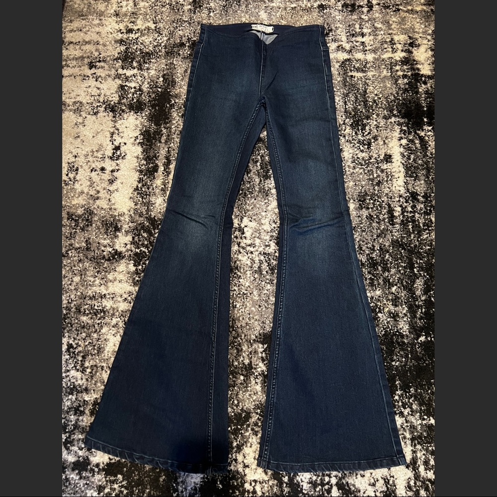 Free People Size 24 Penny Pull On Flare Denim